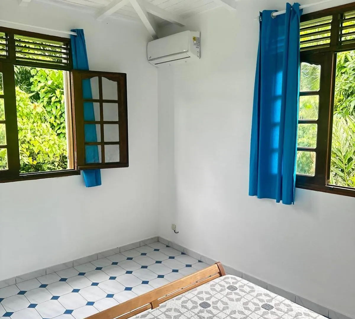 Villa Les Oisillons - Perdrix, Petit-Bourg 97170 0*,  غوادلوب